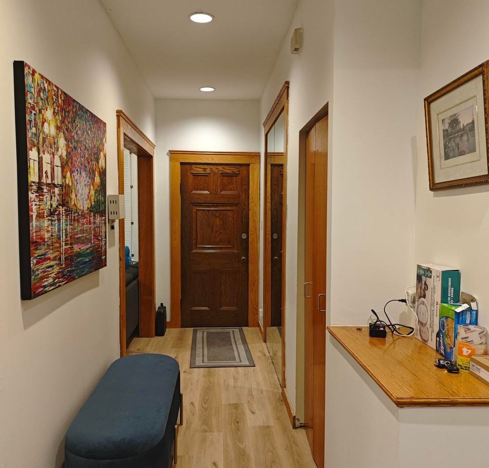 307 Saint George Street - Photo 2 of 14