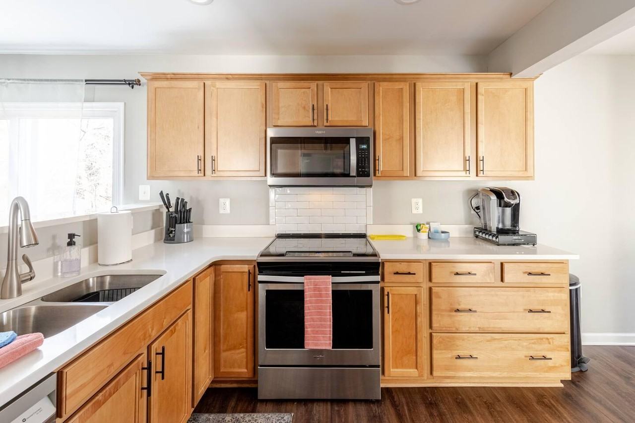 301 Rollason Dr - Photo 6 of 20