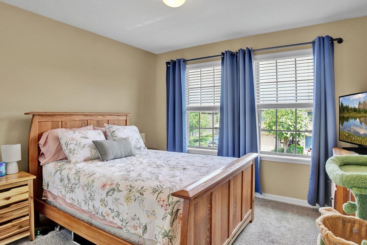 7036 Beauhaven Ct - Photo 5 of 20