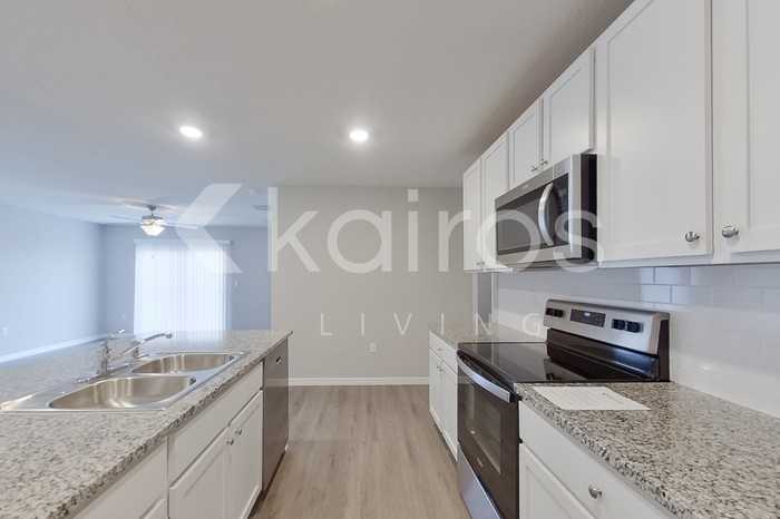 4397 Sw 85th Ln - Photo 6 of 30