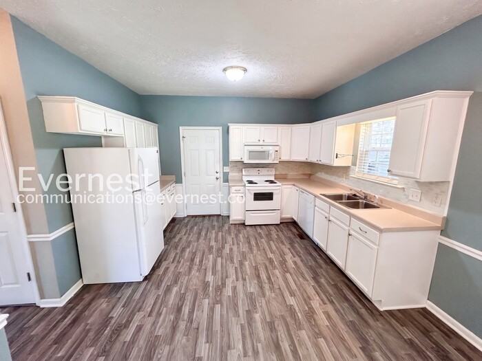 1714 Bear Paw Ln - Photo 5 of 31