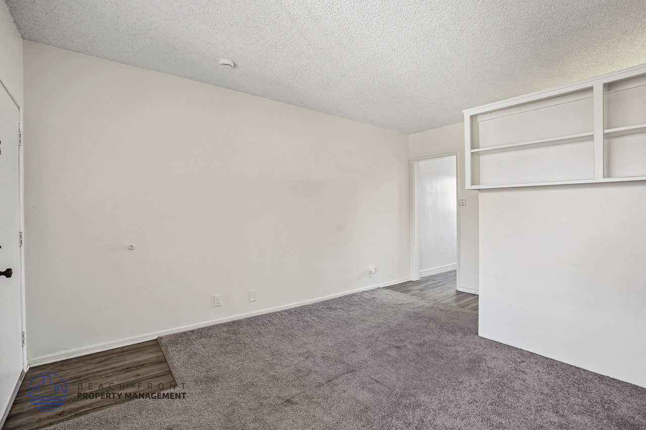 12233 Manor Dr. - Photo 4 of 26