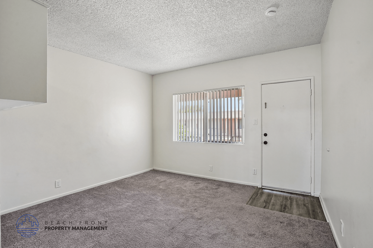 12233 Manor Dr. - Photo 3 of 26