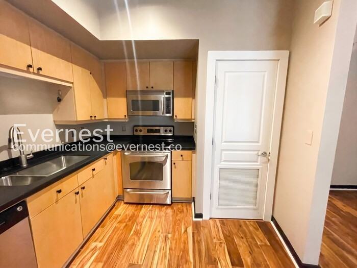 807 18th Ave S - Photo 5 of 26