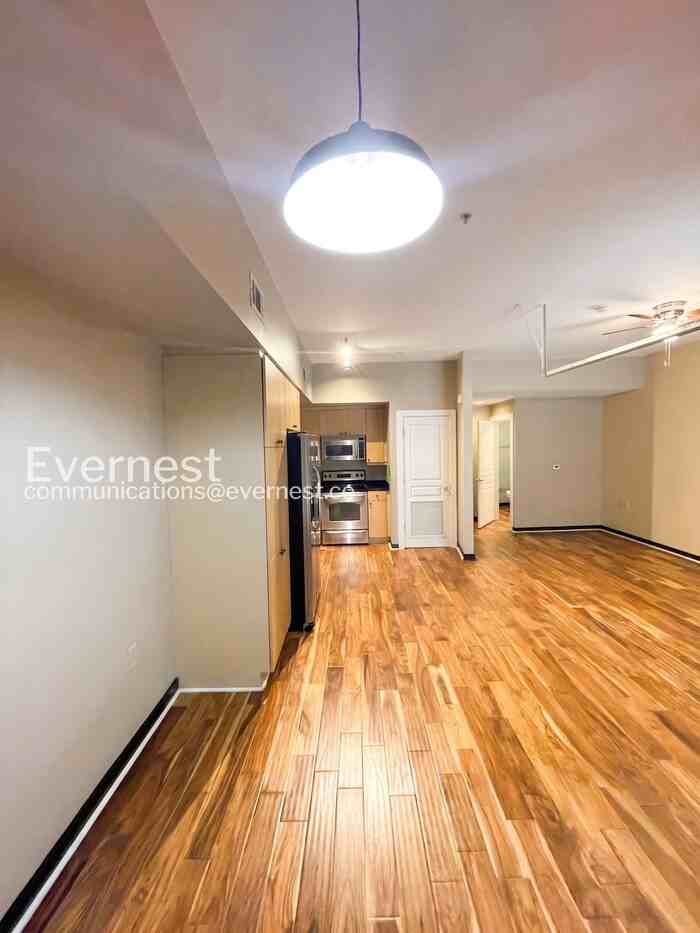 807 18th Ave S - Photo 5 of 22