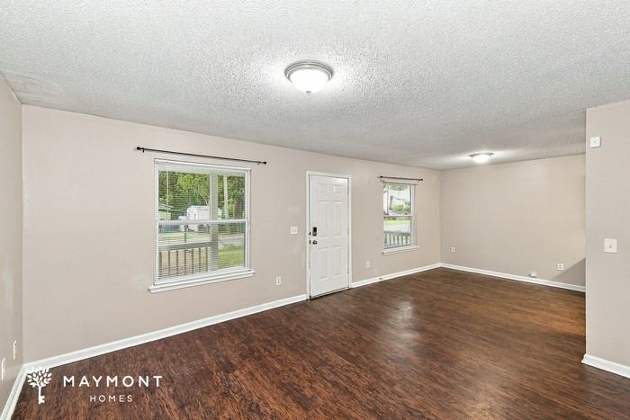134 Spring St - Photo 5 of 16