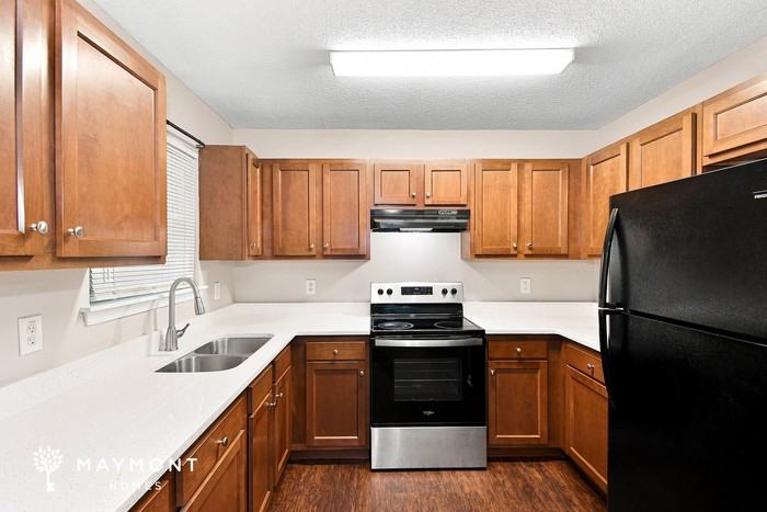 134 Spring St - Photo 7 of 16
