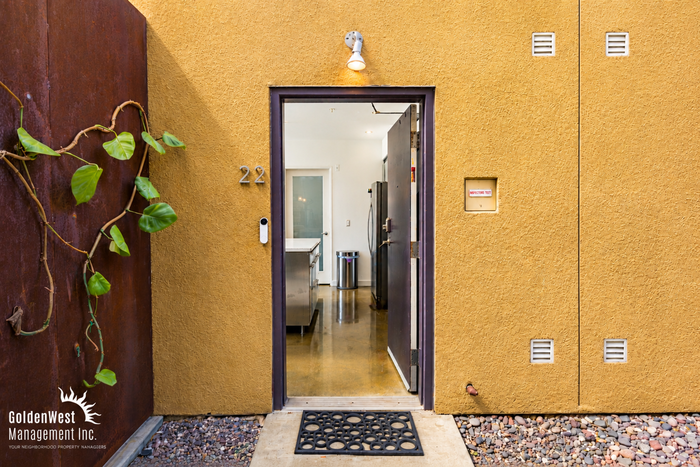 948 G St #22 - Photo 4 of 21