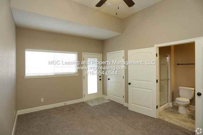 2205 Sw Burning Wood Ln - Photo 5 of 20
