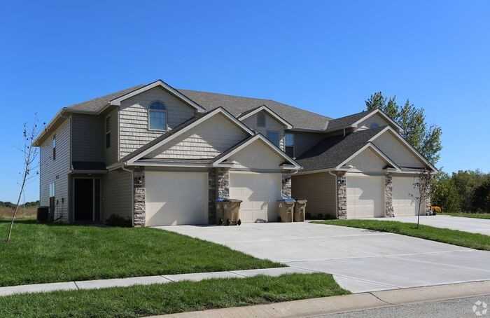 122 Barberry Ln