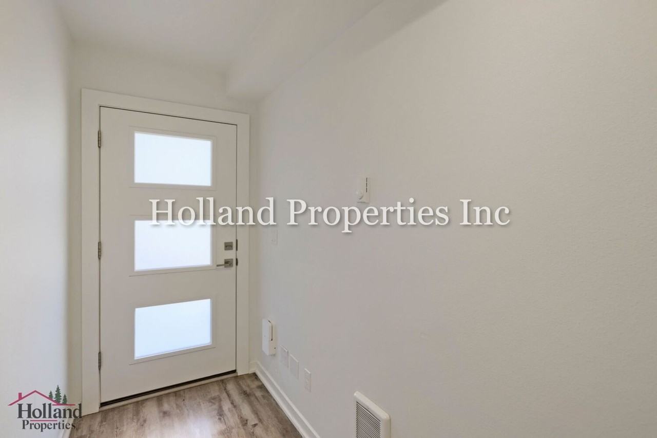 12430 Sw 171st Ter - Photo 4 of 23