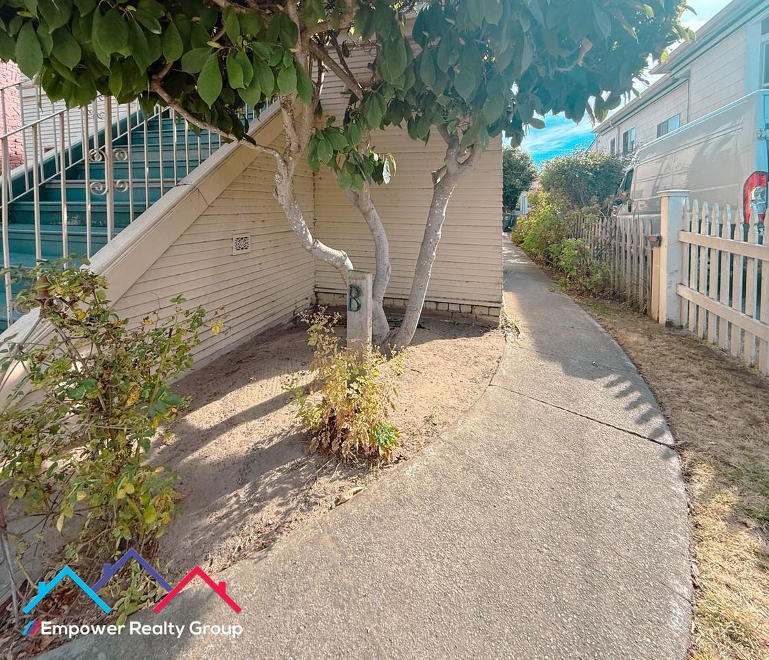 2620 Santa Clara Ave - Photo 2 of 19