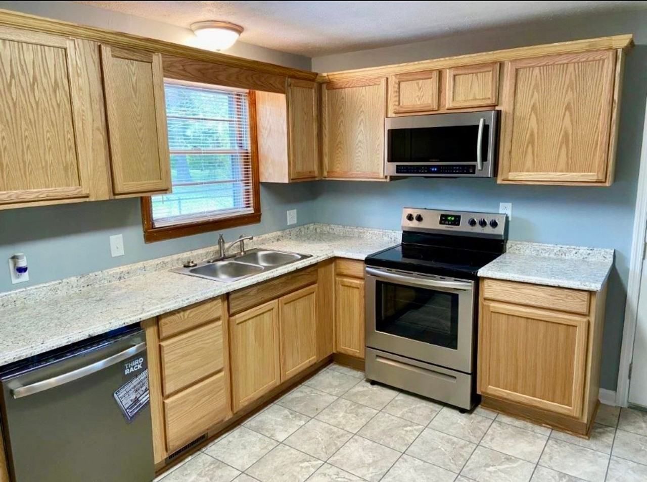 155 Santa Fe Trl - Photo 6 of 38