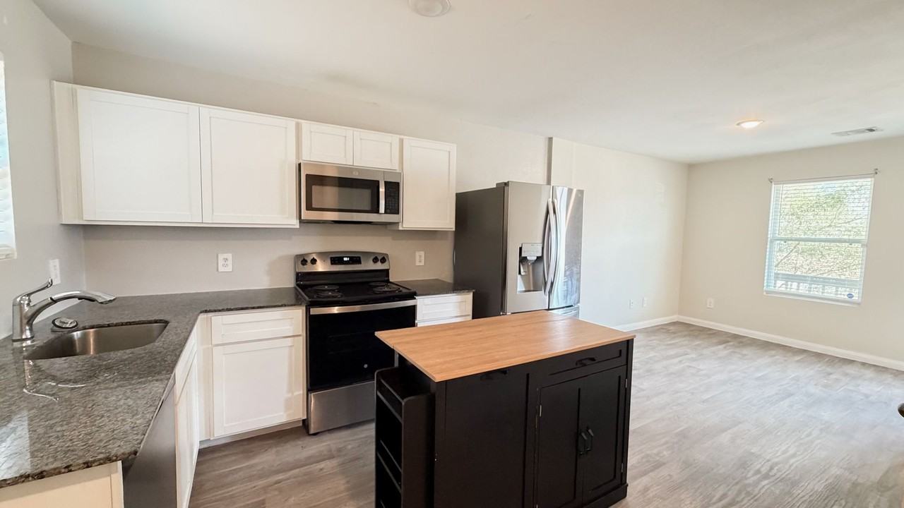 16451 Jasmine Marie Pl - Photo 4 of 14