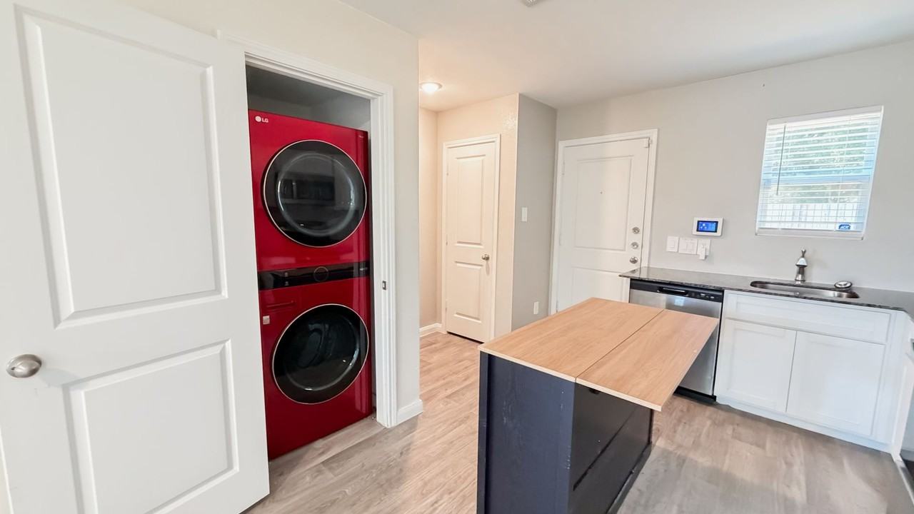 16451 Jasmine Marie Pl - Photo 5 of 14