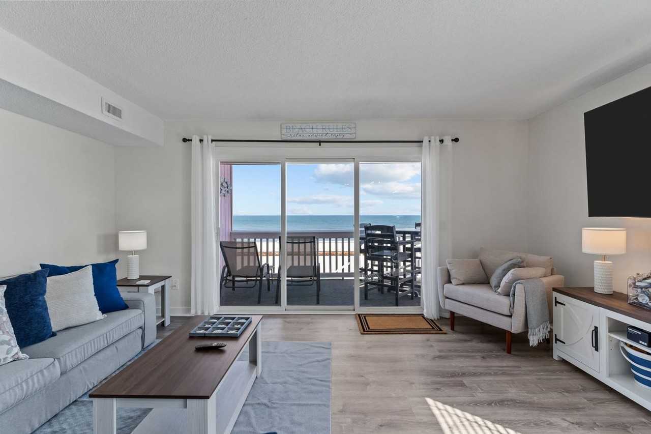 1600 Carolina Beach Ave N #C4 - Photo 5 of 32