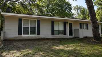 featured image of 3320 Ridgeland Dr