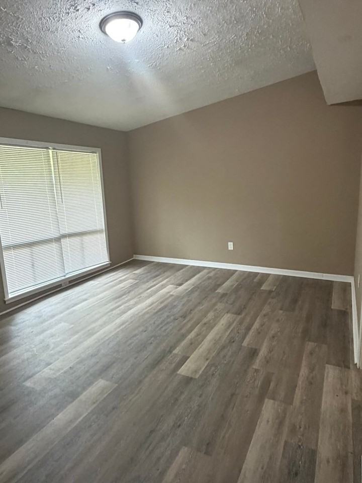 3320 Ridgeland Dr - Photo 6 of 22