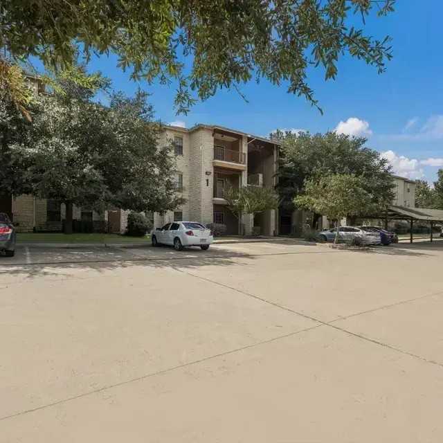 Waterford Park - Photo 5 of 47