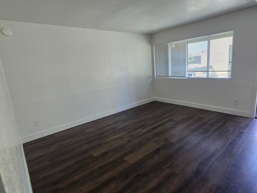2634 N 43rd Ave #D - Photo 7 of 20