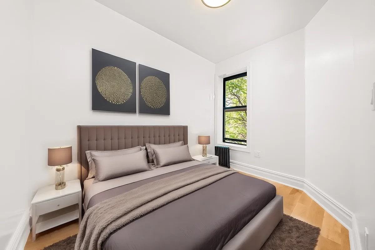 115 Perry St #1C - Photo 2 of 4
