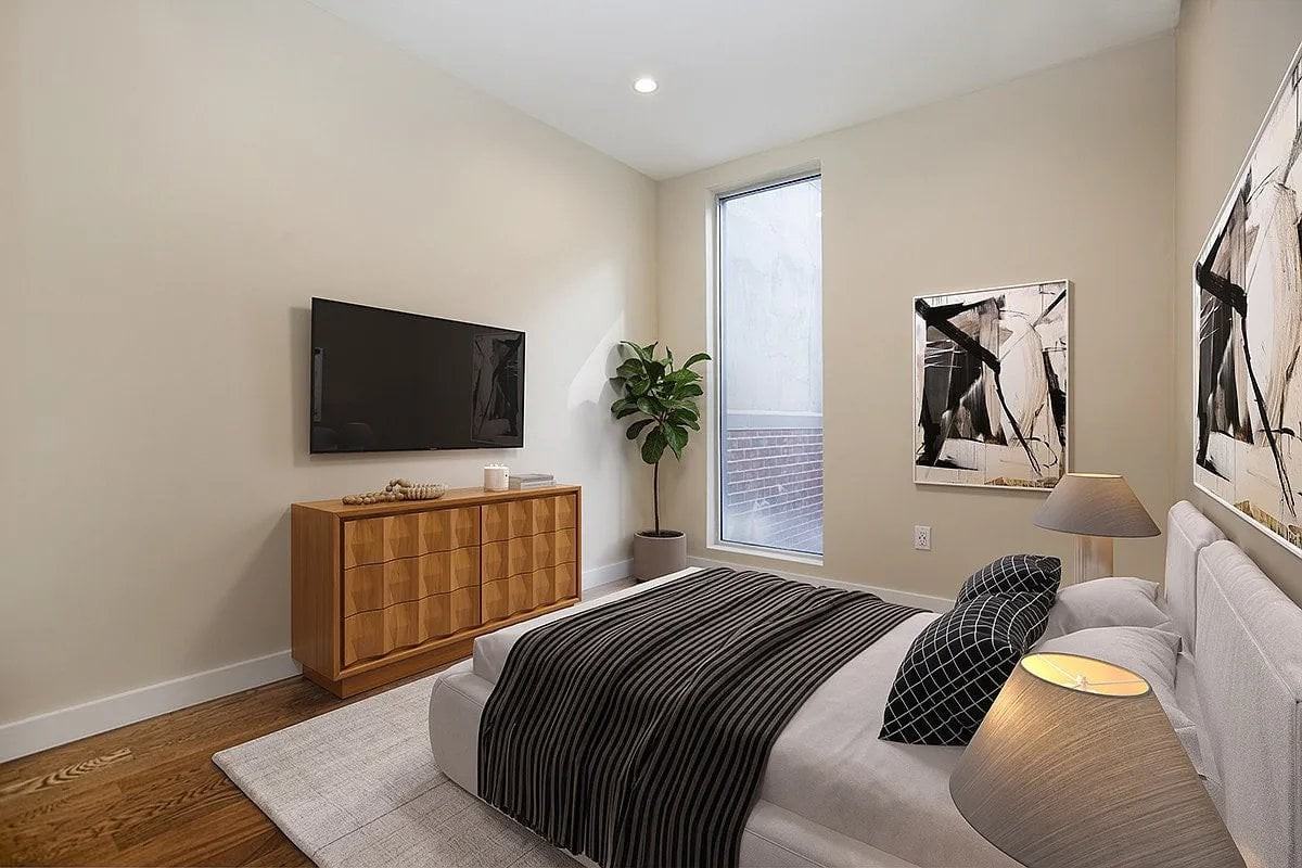152 Ludlow St #TH1 - Photo 3 of 10