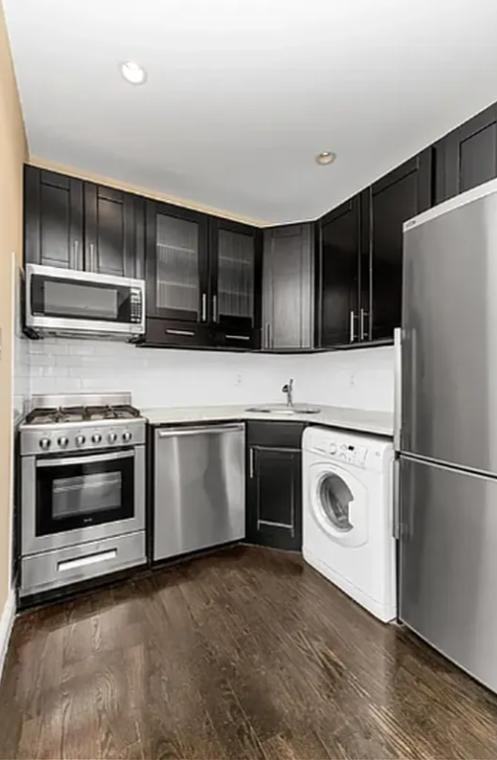 448 W 19th St #PHH - Photo 4 of 11