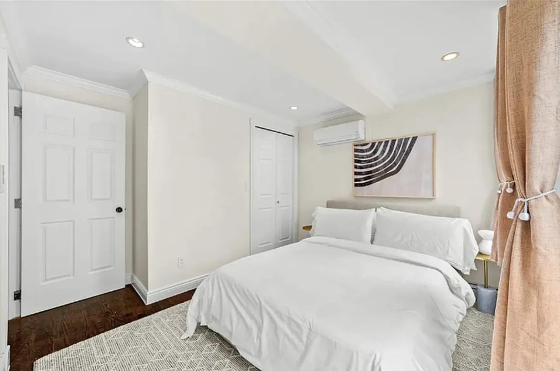 448 W 19th St #PHH - Photo 6 of 11