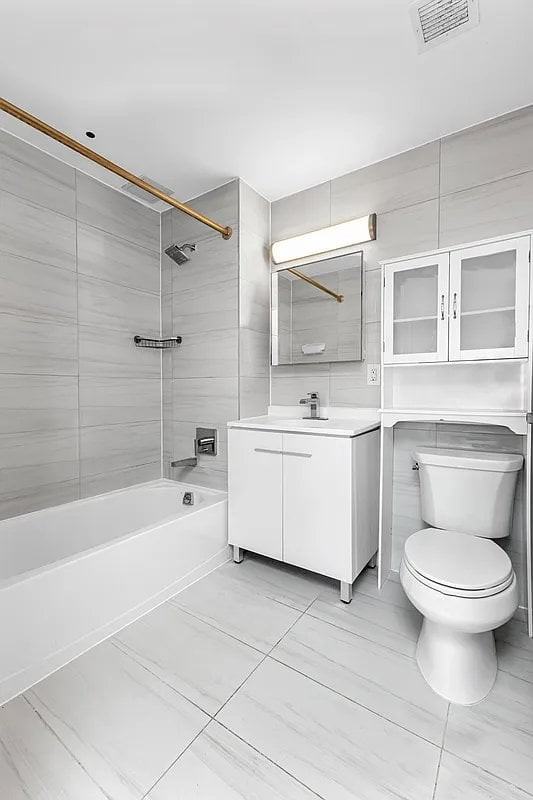 9109 Roosevelt Ave #307 - Photo 4 of 6