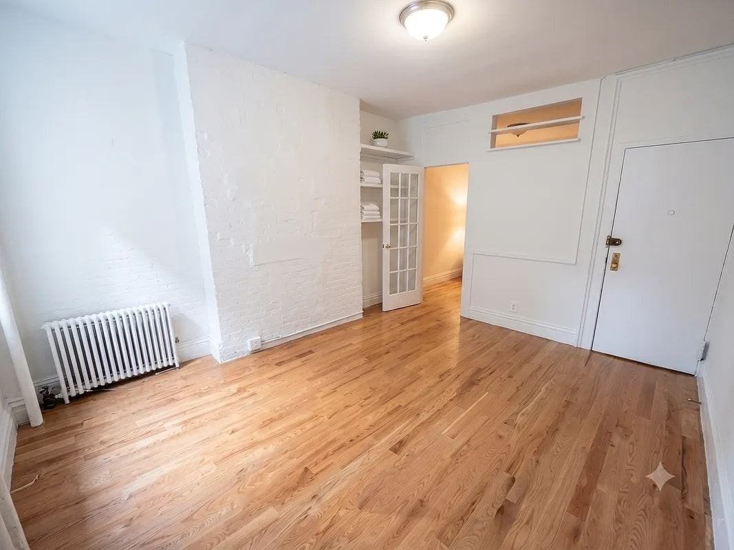 489 2nd Ave #5RN - Photo 2 of 3