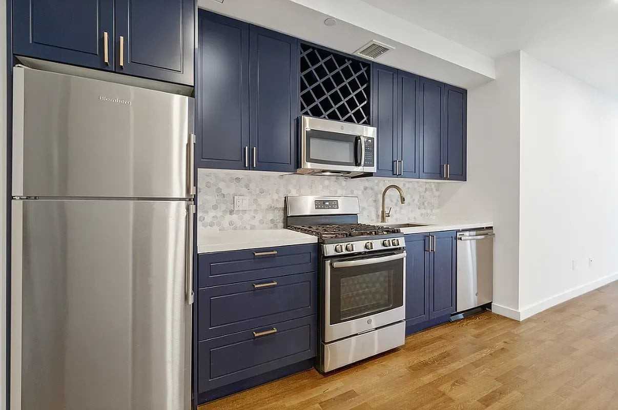 4132 27th St #15C - Photo 4 of 12