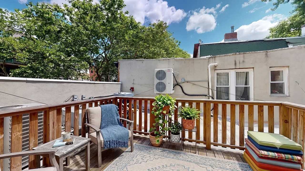 258 Halsey St #1 - Photo 2 of 13