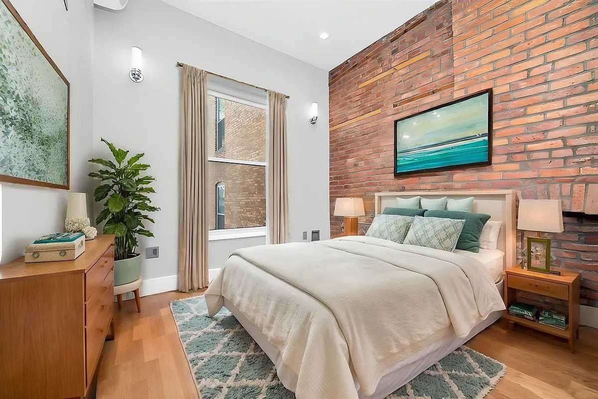 113 E 29th St #3 - Photo 4 of 9