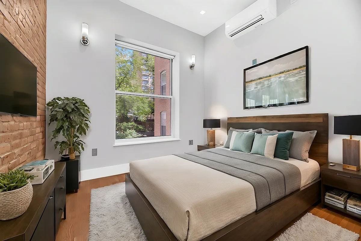 113 E 29th St #3 - Photo 5 of 9