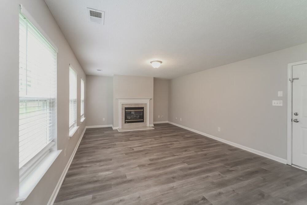 2405 Liberton Ct - Photo 6 of 17