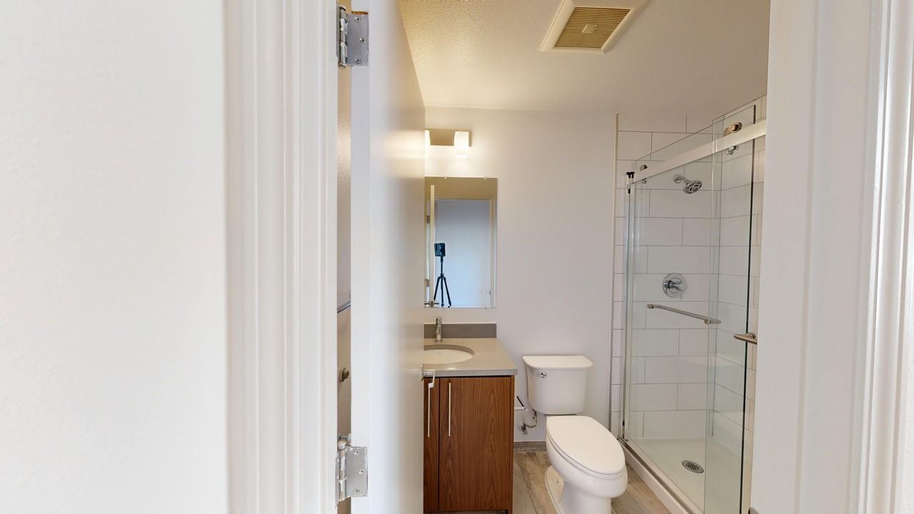 540 Leavenworth Street - Photo 3 of 50