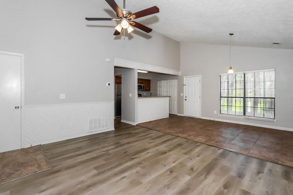 192 Chase Woods Cir - Photo 4 of 24