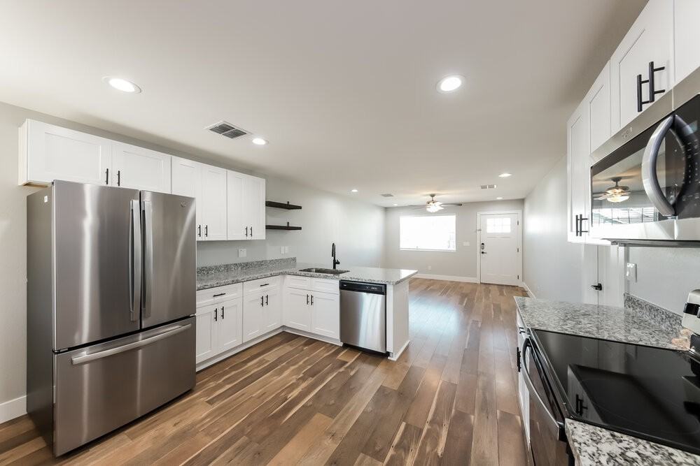 4653 S 38th Gln - Photo 6 of 16