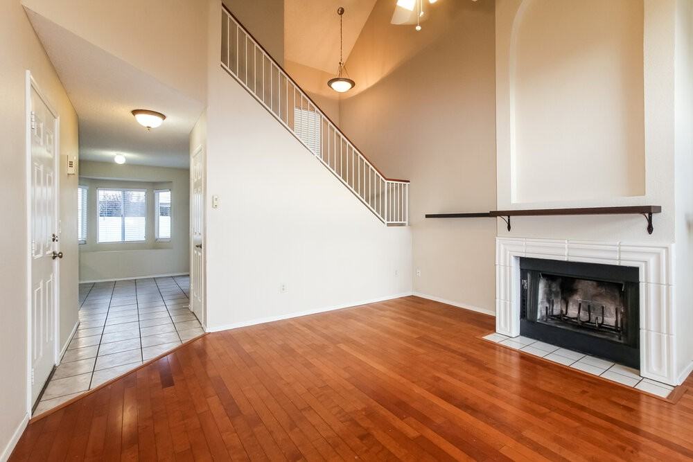 18613 N 5th Ave - Photo 6 of 17