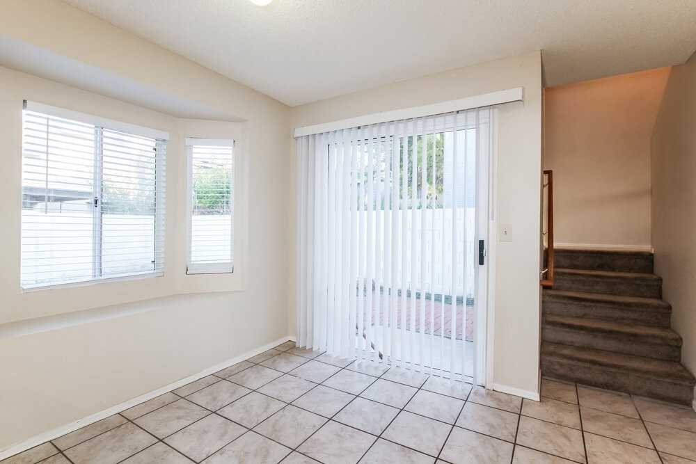 18613 N 5th Ave - Photo 7 of 17
