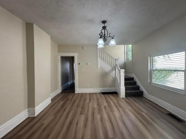 135 Martin Ave - Photo 6 of 21