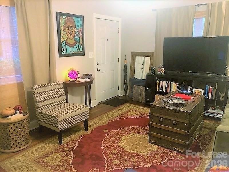 2728 Holt St - Photo 2 of 16