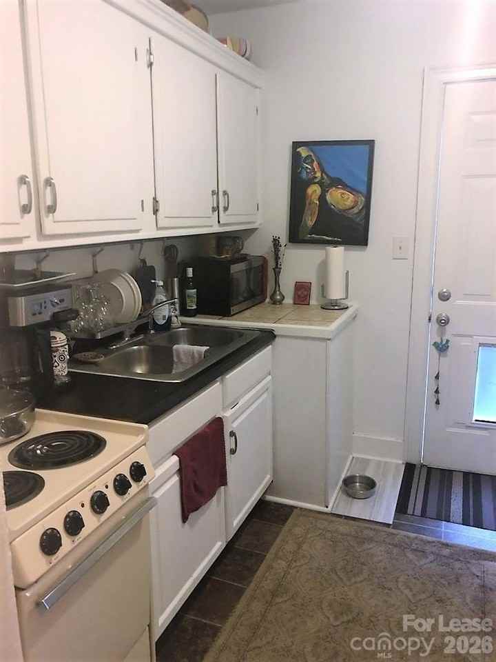 2728 Holt St - Photo 6 of 16