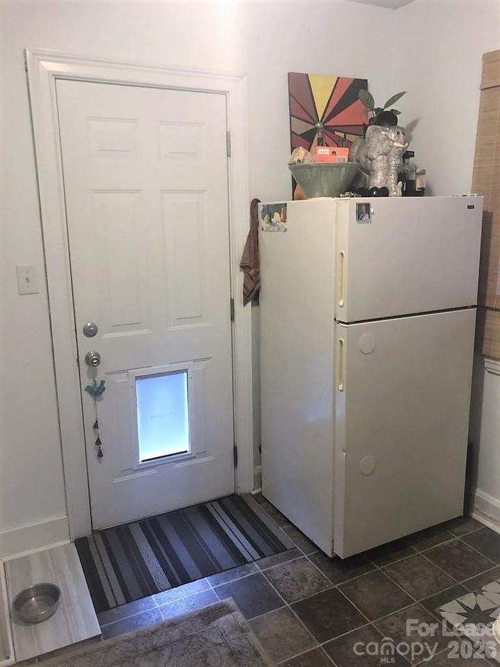 2728 Holt St - Photo 7 of 16