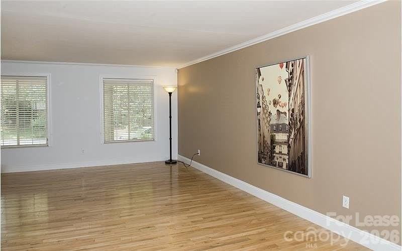 6609 Morganford Rd - Photo 5 of 27