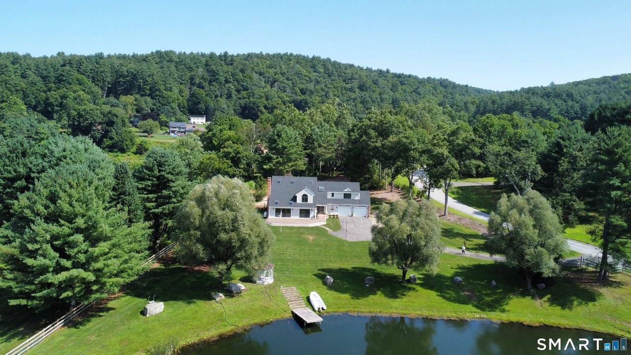 4 Breezy Hill Rd