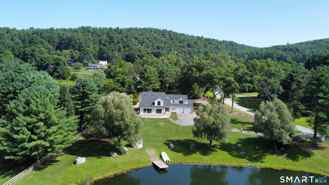 4 Breezy Hill Rd - Photo 1 of 1