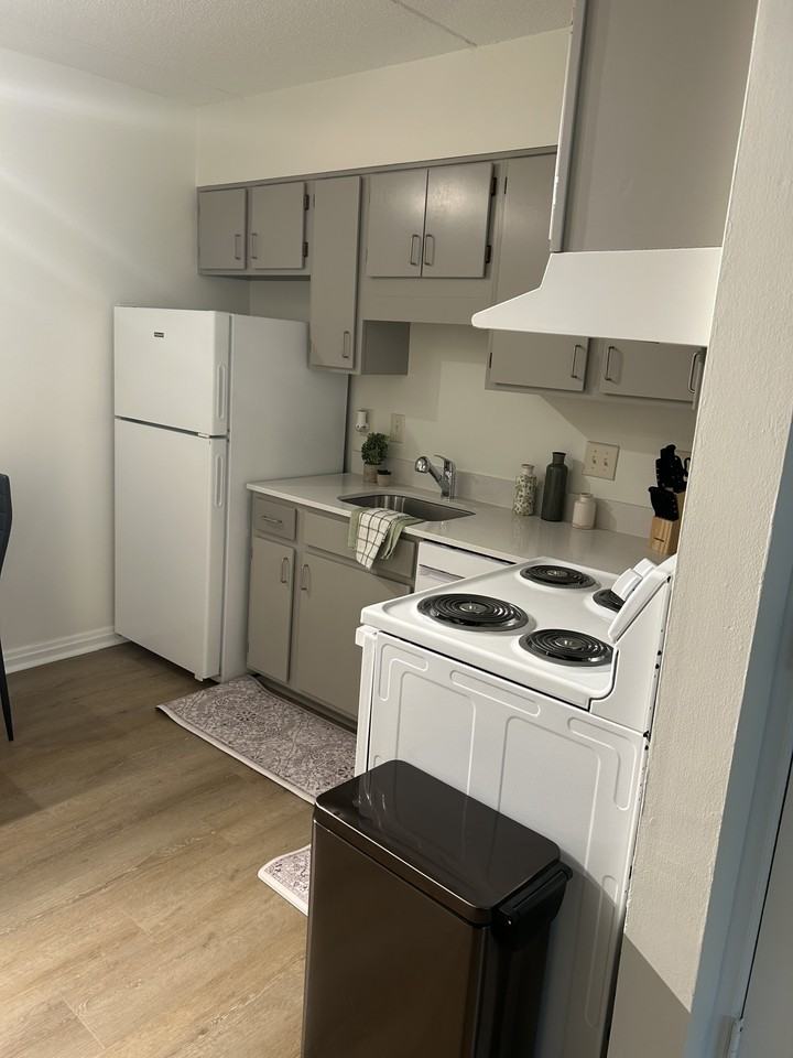 6130 Pineburr Road - Photo 2 of 13