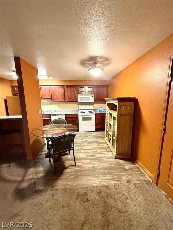 5041 River Glen Dr #94 - Photo 6 of 24