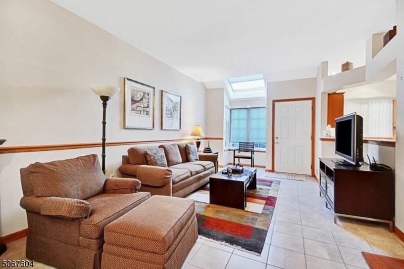 99 Birchwood Rd #99 - Photo 3 of 18